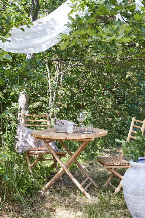 Schöne Gartentisch - Lene Bjerre