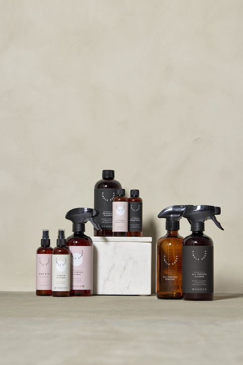 Leere Glasflasche All Purpose Cleaner Glass