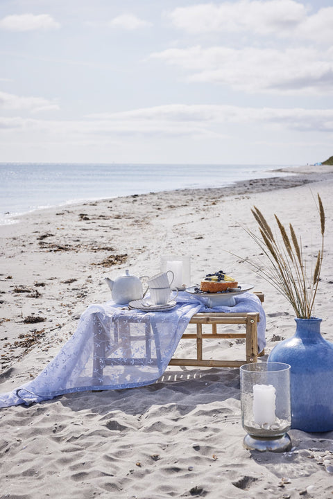 Camille Becher 8,5x9,5 cm. gebrochenes weiss