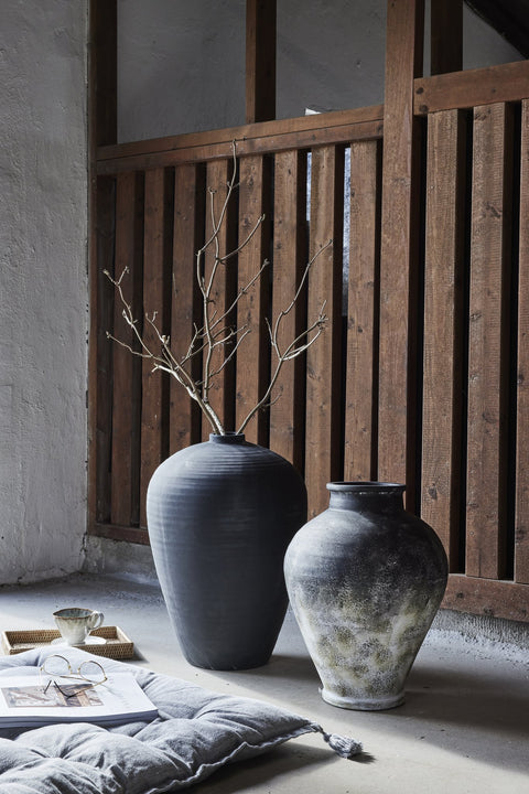 Catia Vase antik schwarz