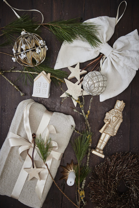 Norille H9 cm. gebrochenes weiss