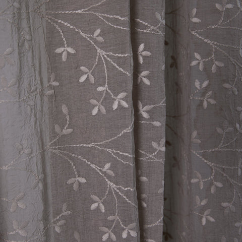 Eloise Gardine 250x160 cm. dunkelbeige  Stickerei