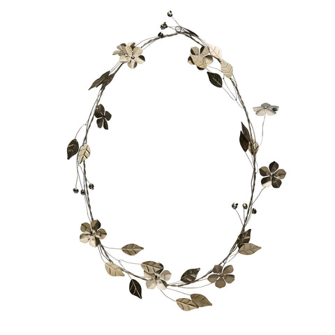 Hydrenia Kranz 37.0x37.0x51.0 cm.