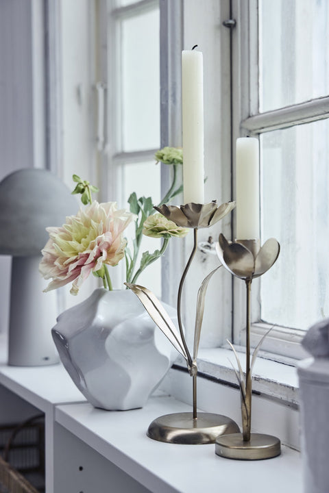 Stillia-Blumen-Kerzenständer H22 L. Gold