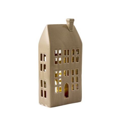 Mythel LED haus 10.5x5.8x21.4 cm.