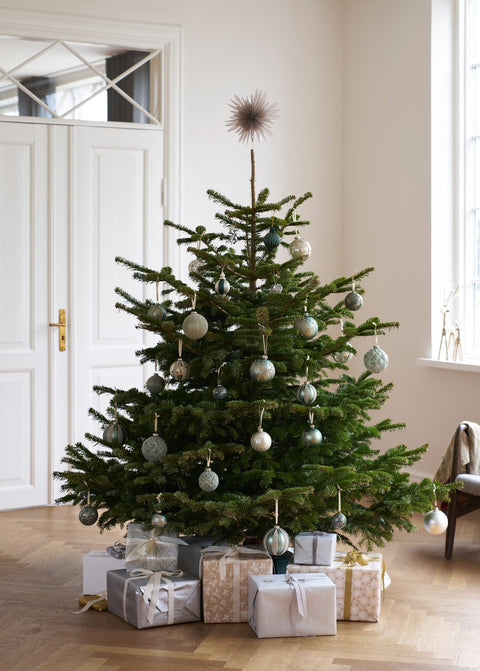 Herlia Christbaumkugel 6x6x6 cm.
